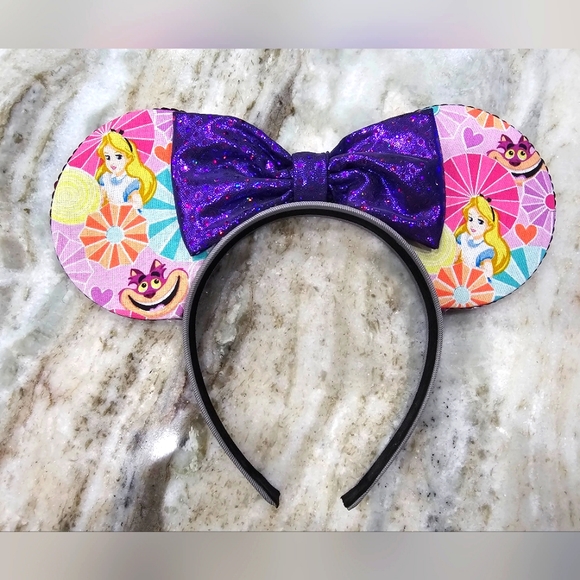 Alice in Wonderland Disney Ears - Picture 1 of 2